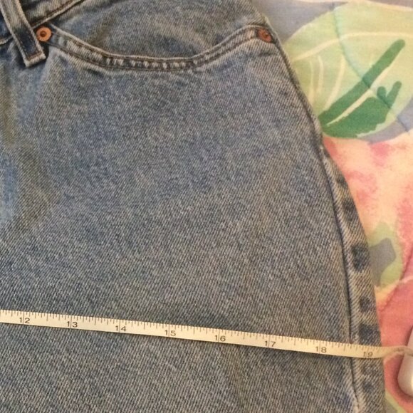 Vintage Levi's tapered jeans (24-25W, size XS/S) - Picture 12 of 16